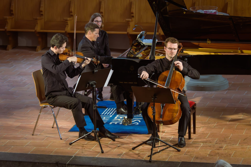 Oliver Schnyder Trio