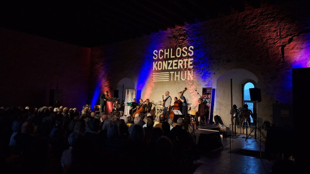 Kristina Brunner Ensemble gemeinsam mit dem Schriftsteller Pedro Lenz – Eröffnungskonzert im Rittersaal Schloss Thun